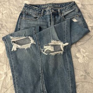 American Eagle Mom Jeans
